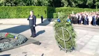 Порошенко Вшанував Пам'ять Воїнів, Загиблих У Другій Світовій Війні