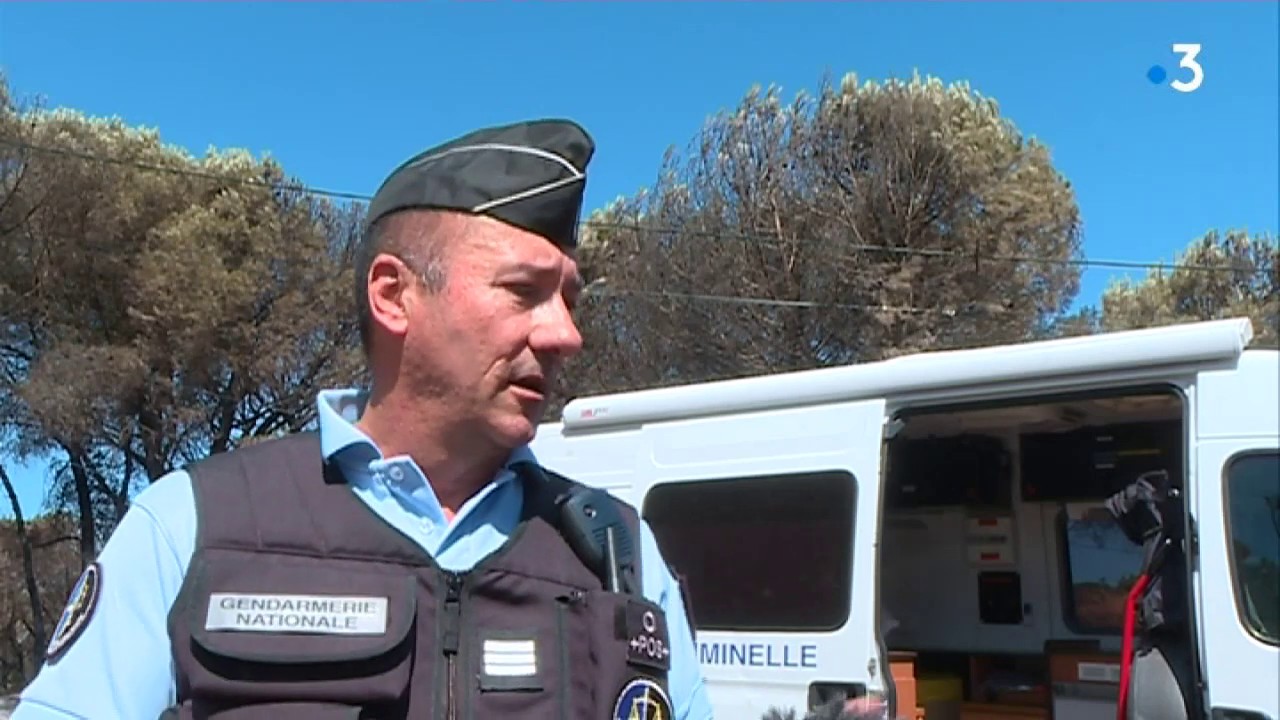 Incendies à Générac dans le Gard : les gendarmes à la recherche d'indices france télévisions sport