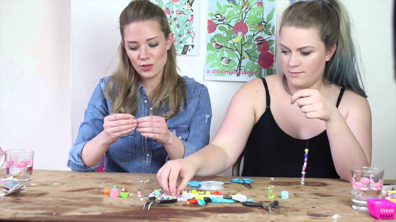 DIY Shopkin Bracelet and unboxing Ep.2 Crafts with Friends - Hannah