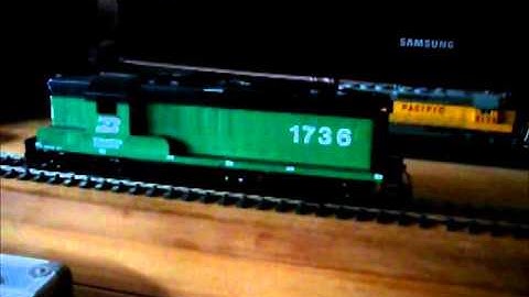 2nd Testrun Red Caboose GP9 in 0 scale, but now on DCC