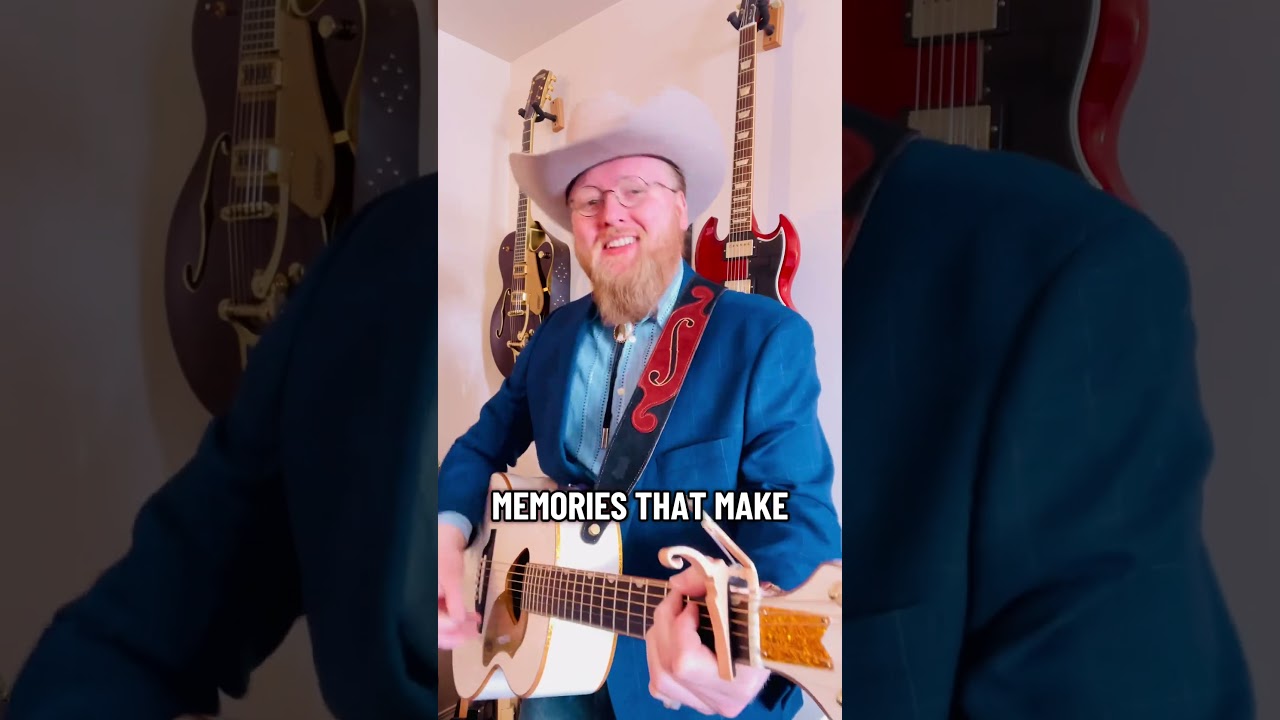 Blue Moon Turns Gold - Elvis #classiccountry #countrymusic #crooner #singingcowboy #coversong