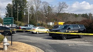 Man shot, killed at Cobb County shopping center