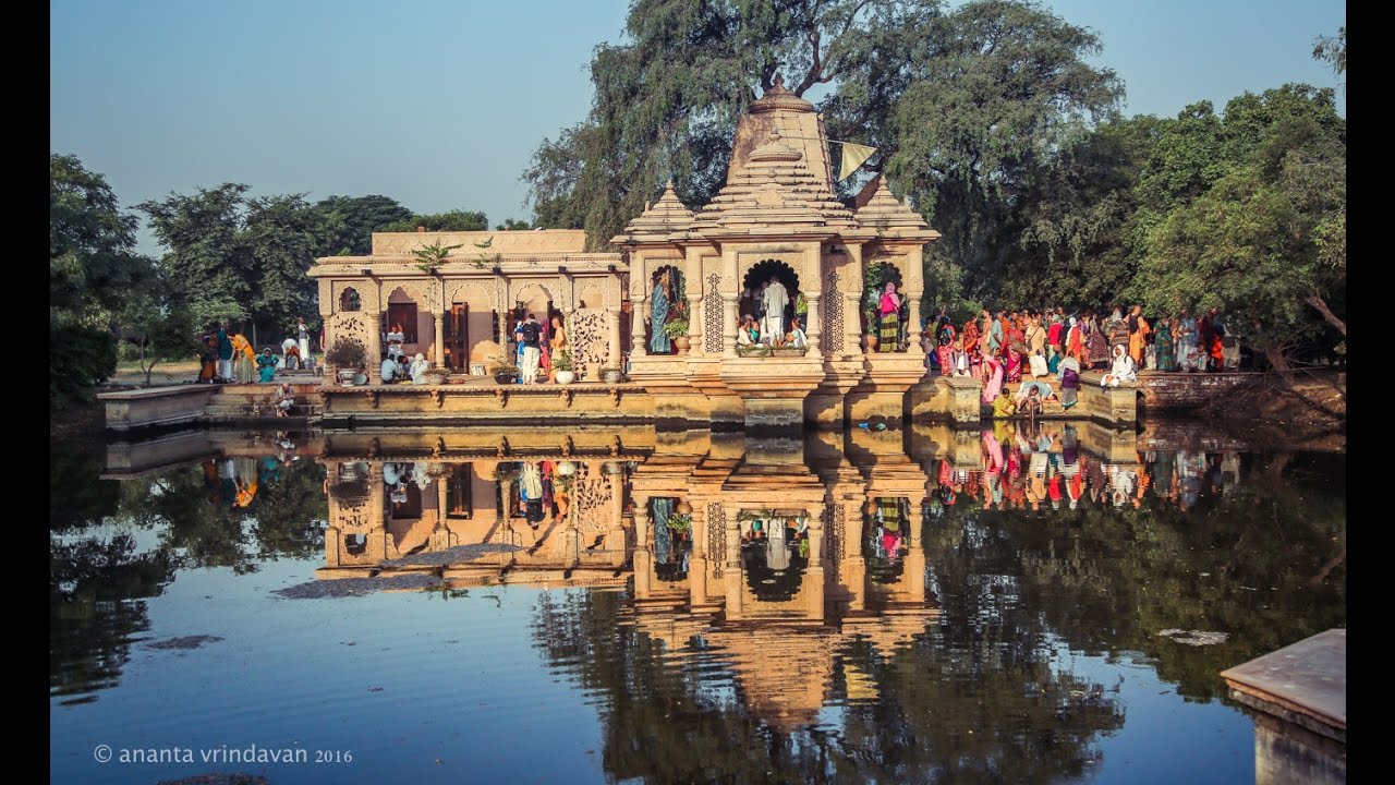 Beautiful Vrinda Kunda Indradyumna Swami