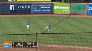 Akron's Allen makes diving grab in center