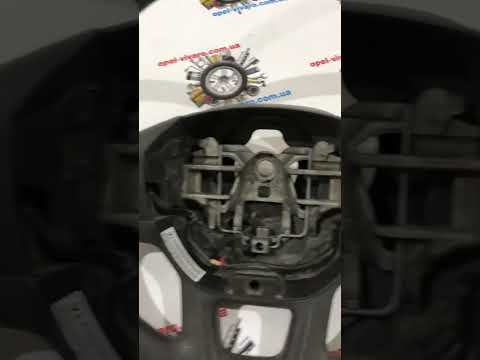 Руль под AIR BAG мульти без кнопок Opel Vivaro 3 14- (Опель Виваро) 484007588R, видео 1