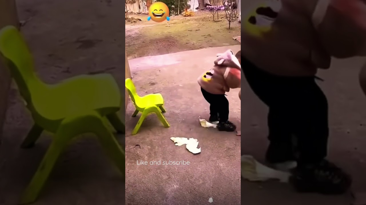 BABY ATTACKS DUCK☹️🐤