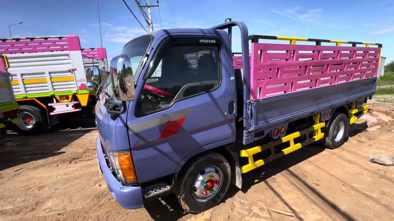 ឡានលក់ ហុីយុនដាយពីរតោនកន្លះឆ្នាំ04ម៉ាសុីនធំប្រអប់លេខធំតំលៃ13500$ចរចារ012219199 069219199 0712219199។