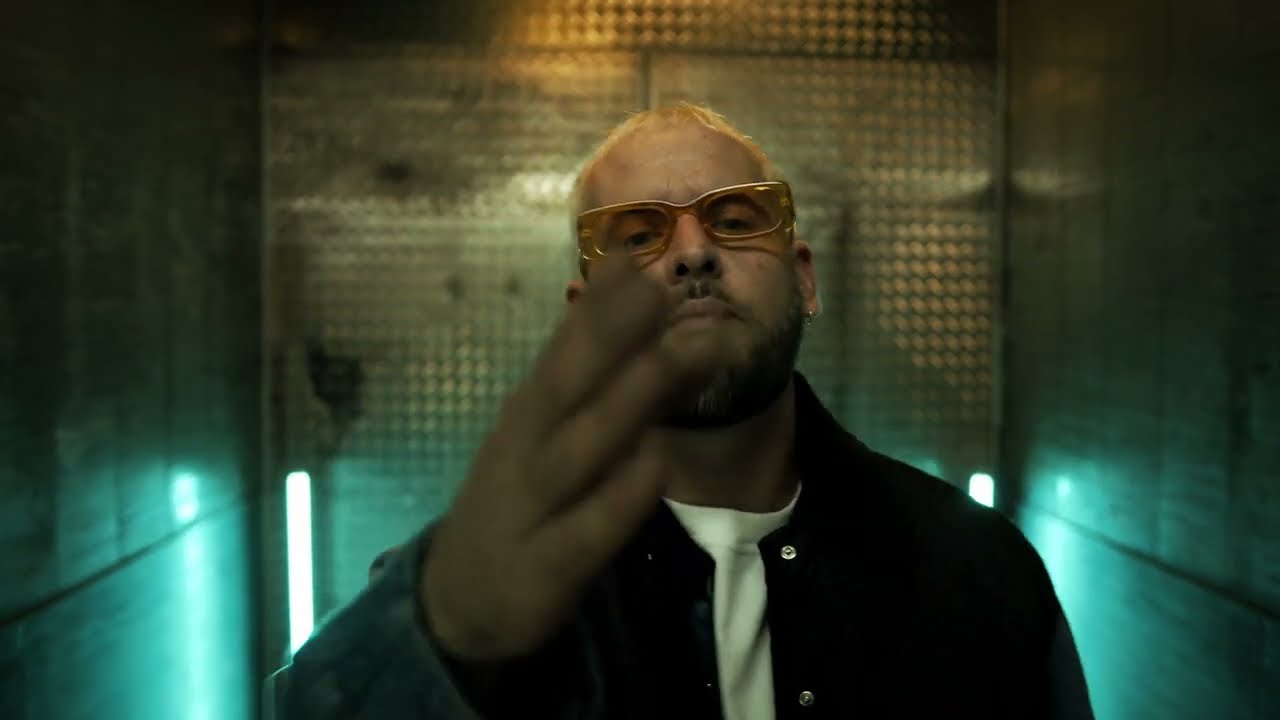 Watch Hermano Salvatore - Step Up on YouTube Watch Hermano Salvatore - Step Up on YouTube