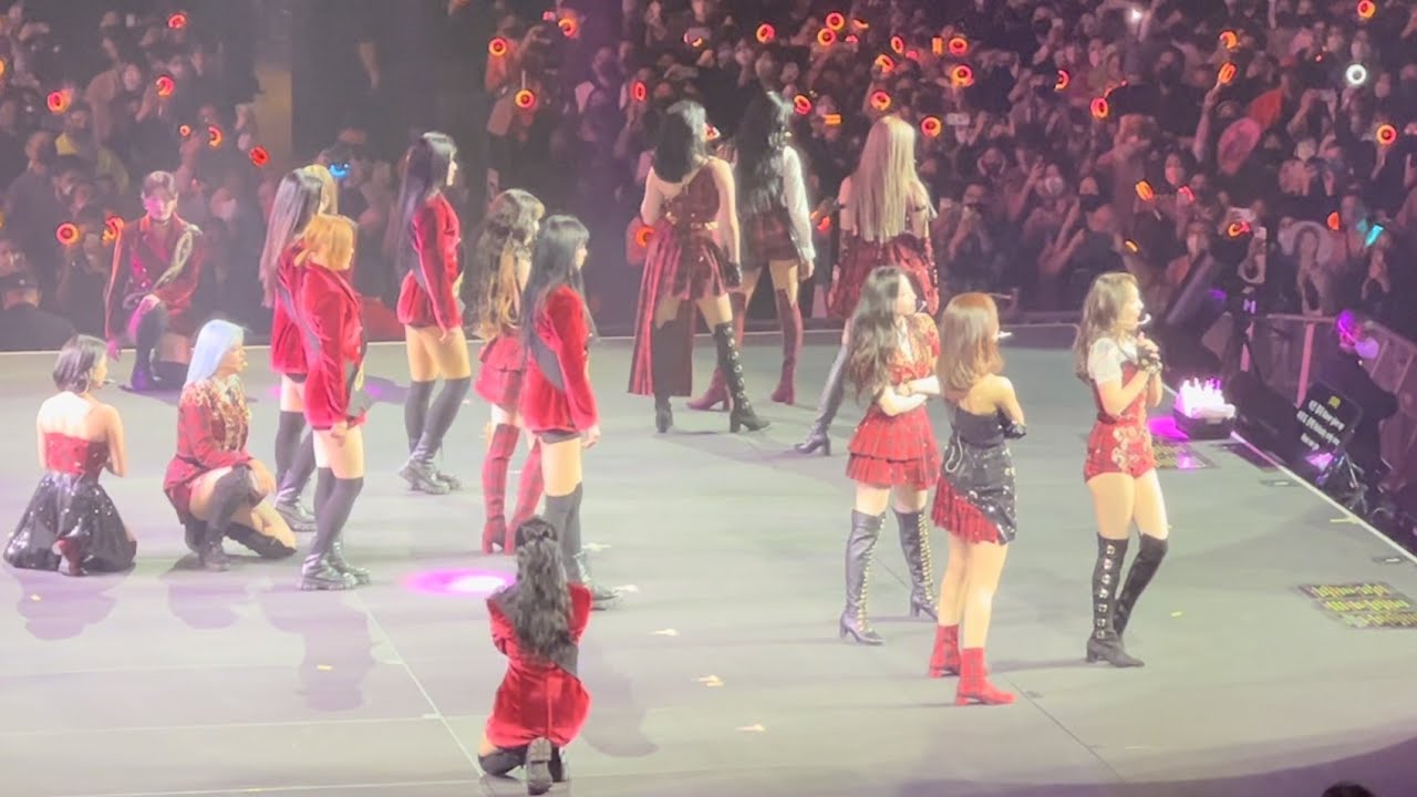 TWICE 4th World Tour 'Ⅲ' in LA Day1『Turn It Up』