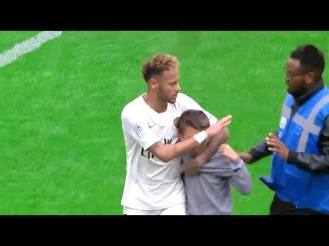 Video: Wohin Schickt Man Ein Kind Zum Fußball?