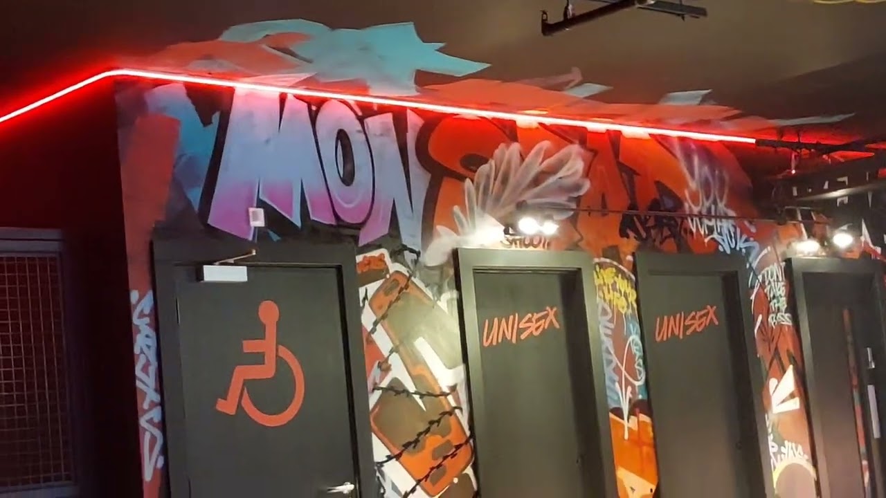 Max 9th birthday party at ML7 #2