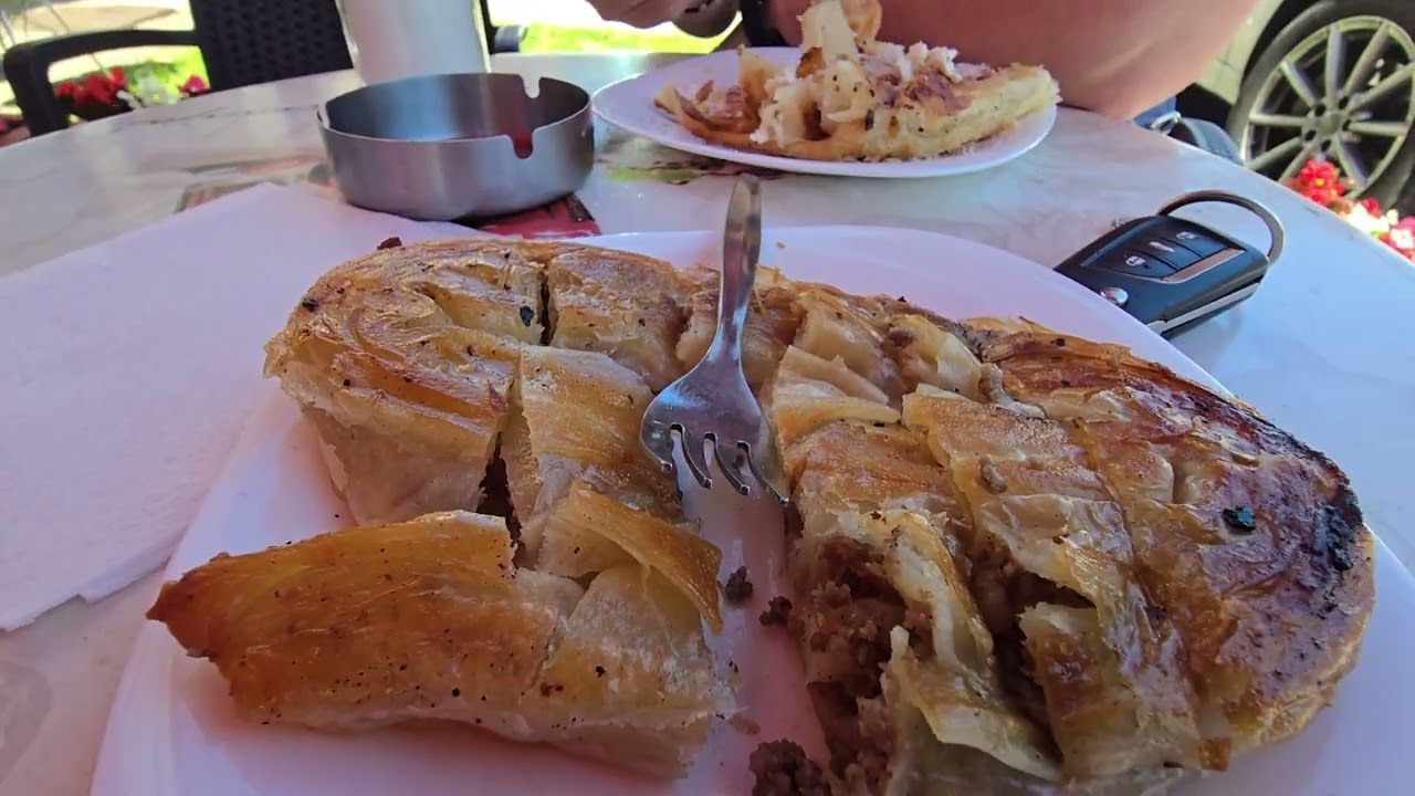 Burek u Gospiću je odličan: Slastičarnica Specijal