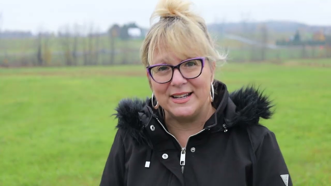 Émilie Bordeleau, Ovila Pronovost et leur Bourdais de Saint-Tite