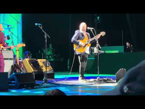 Down Under  Colin Hay and Ringo Starr and his All Star Band Bethel Woods NY 9/25/26