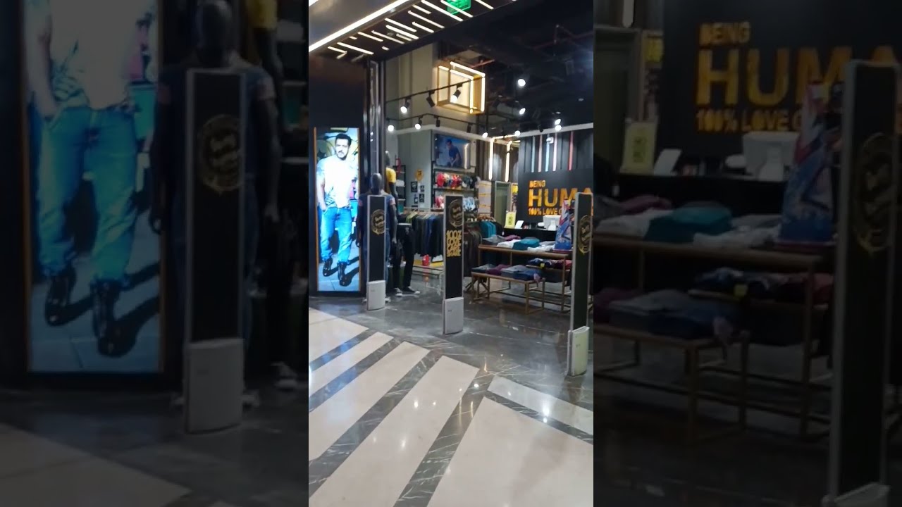 Salman khan Being Human Showroom in  Phoenix Palladium moll In Mumbai 