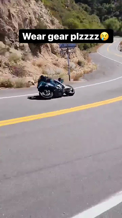 Brutal #motorcycle #crash What went wrong here?? #shorts #superbike #accident