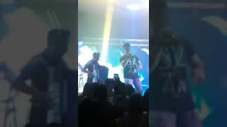 QUEM DÁ CARINHO E PAI E MÃE ( O GARANHÃO DO FORRÓ )