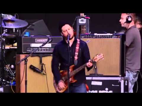 Modest Mouse-Paper Thin Walls-Live Reading/Leeds 2010 (1/5)
