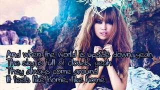 Video thumbnail of "Aura Dione - Friends (Lyrics)"