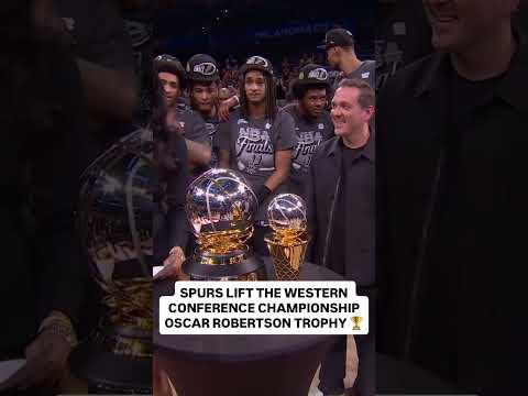 SPURS LIFT THE WESTERN CONFERENCE CHAMPIONSHIP TROPHY 🏆🏆