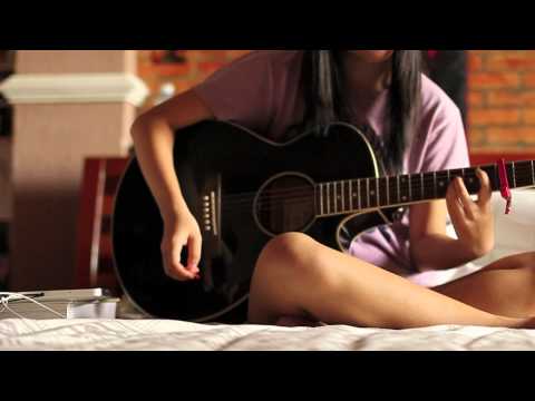 "LONELY" - 2NE1 (guitar tabs)