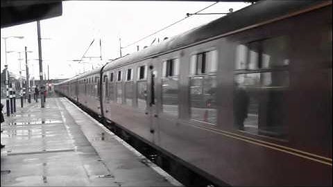 Class 47 Locomotive at Peterborough 15 December 2010