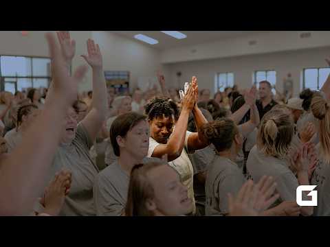 Inmates Sing “New Life” | A Powerful Worship Moment Inside a Women’s Prison