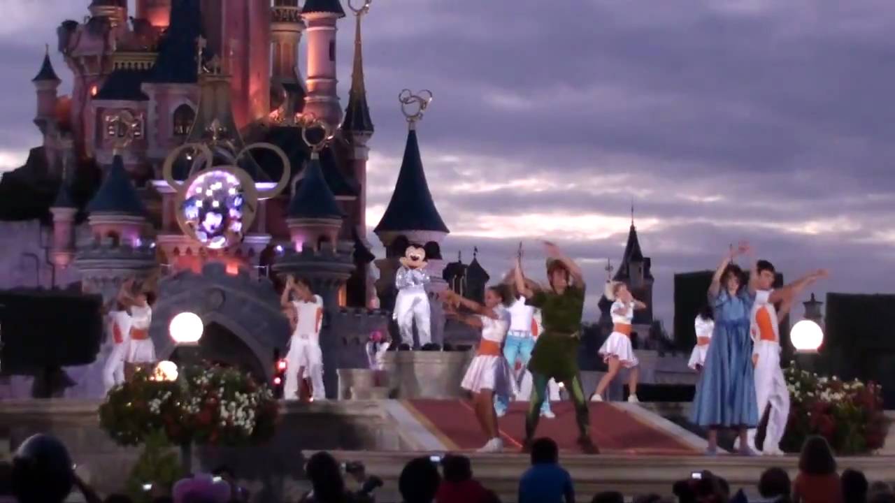 It's Party Time... at Nighttime 1/2  - Disneyland Paris Mickey's Magical Party HD