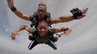1016 Johnny Hernandez Skydive at Chicagoland Skydiving Center 20170604 Brad B Amy