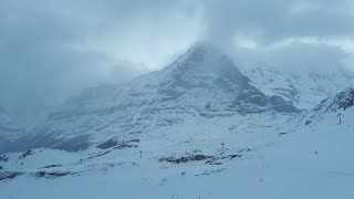 Riding my Capita Mercury in Grindelwald
