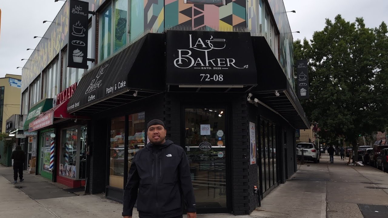 Kedai Bakery Halal 100% New York City di Jackson Heights, Queens 