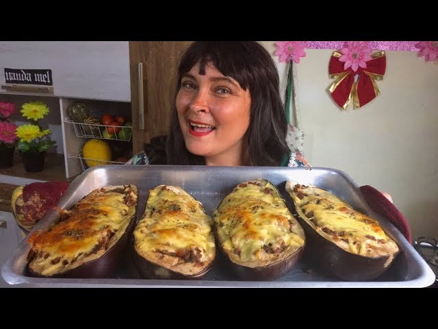BERINJELA RECHEADA GRATINADA