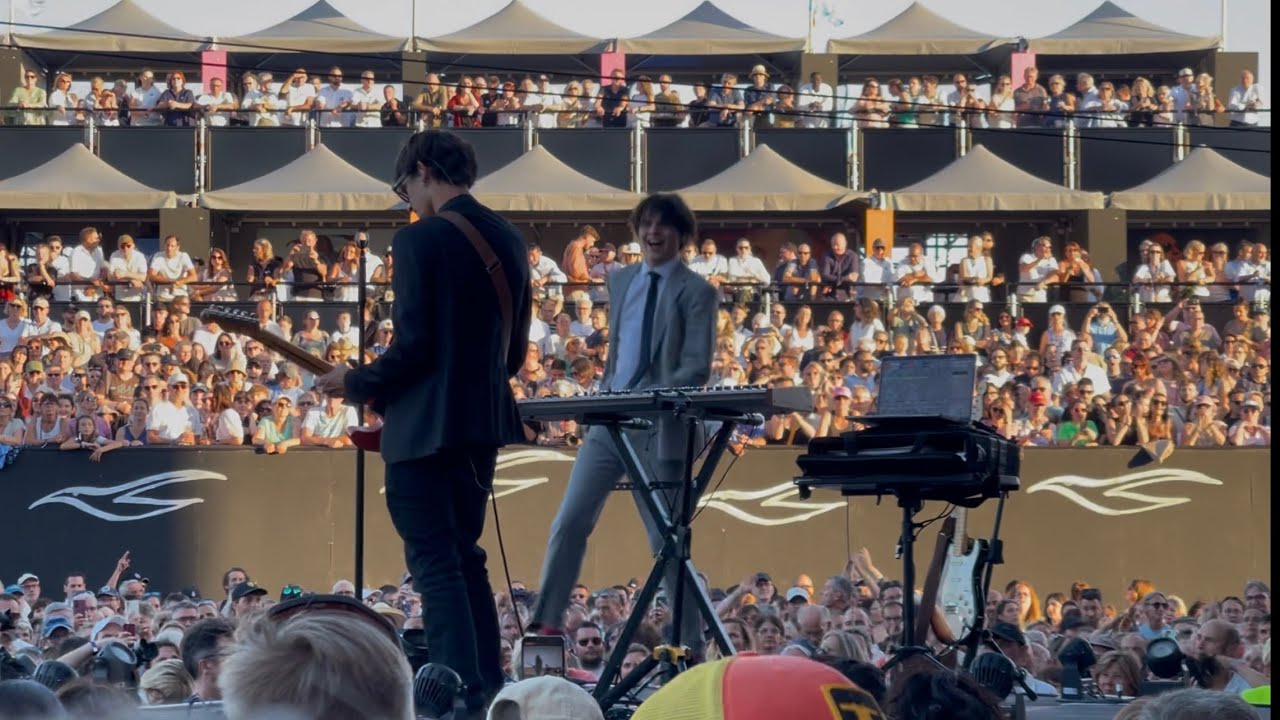 Sam Sauvage - La fin du monde (Live at Francofolies, La Rochelle 10/07/2025)