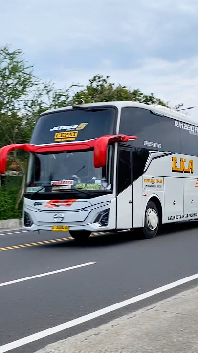 BIG BUS EKA CEPAT JETBUS 5 MESIN HINO NGEBUT MELAJU SANGAT CEPAT #shorts #trending #subscribe