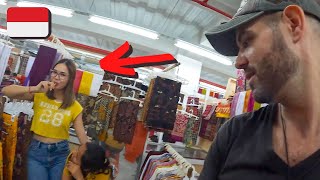 Trying to get Indonesian GIRLFRIEND \u0026 WIFE at Local Market 😱