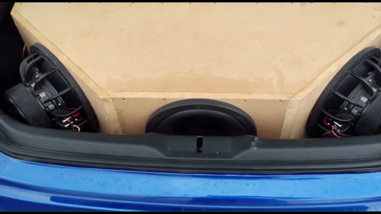 Bass face subwoofers flexing Nissan 350z Woofer Cooker YouTube