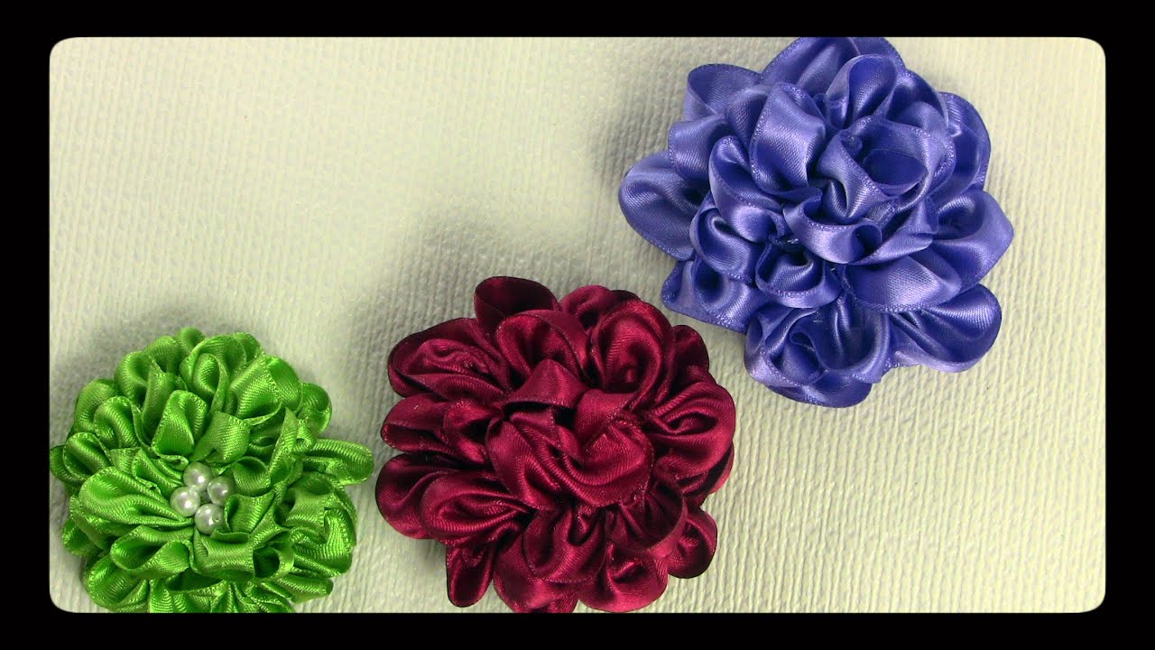 كيف تصنع ي وردة جميلة  معجنة من الساتان باللون المناسب لملابسك