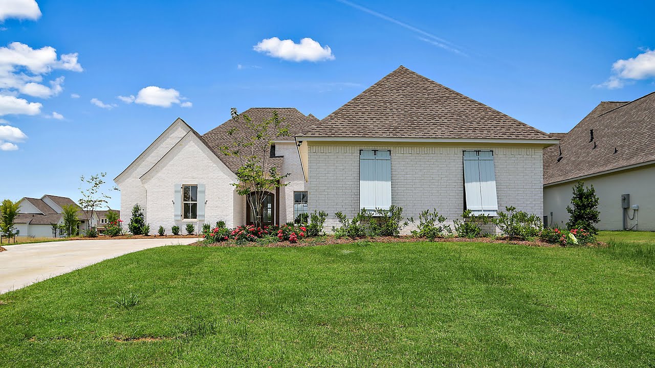 206 Reservoir Way Home for Sale in Brandon, Mississippi Leigh Jones