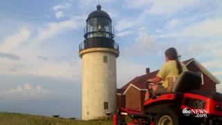 Couple Leaves It All Behind for Dream Job at Remote Lighthouse