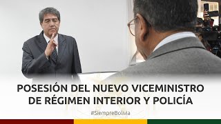 Ministro Oviedo posesiona al nuevo viceministro de Régimen Interior y Policía, Hernán Paredes