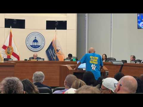 Animal advocates urge Hillsborough County leaders to build new animal shelter or renovate it