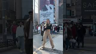 Kalabalıkta Dans Etmeye Cesaret Edebilir Miydiniz?