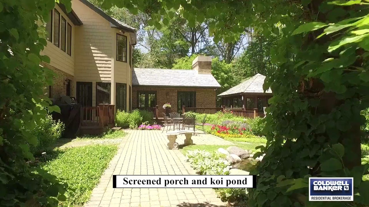 400 Arbor Dr  Lake Bluff, IL presented by Jean Royster