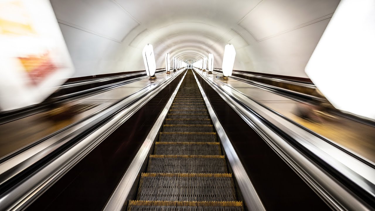 Это самая ГЛУБОКАЯ станция МЕТРО в мире / метро Арсенальная КИЕВ # 6