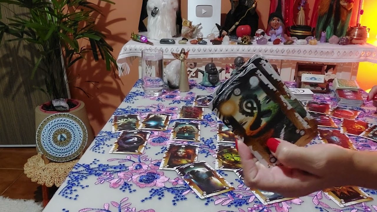 🔮❤️ESSA PESSOA SENTE UMA CONEXÃO MUITO FORTE COM VOCÊ, ESTÁ TE PUXANDO PELOS PENSAMENTOS