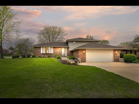 301 Greenfield Road, Shorewood, IL home video tour