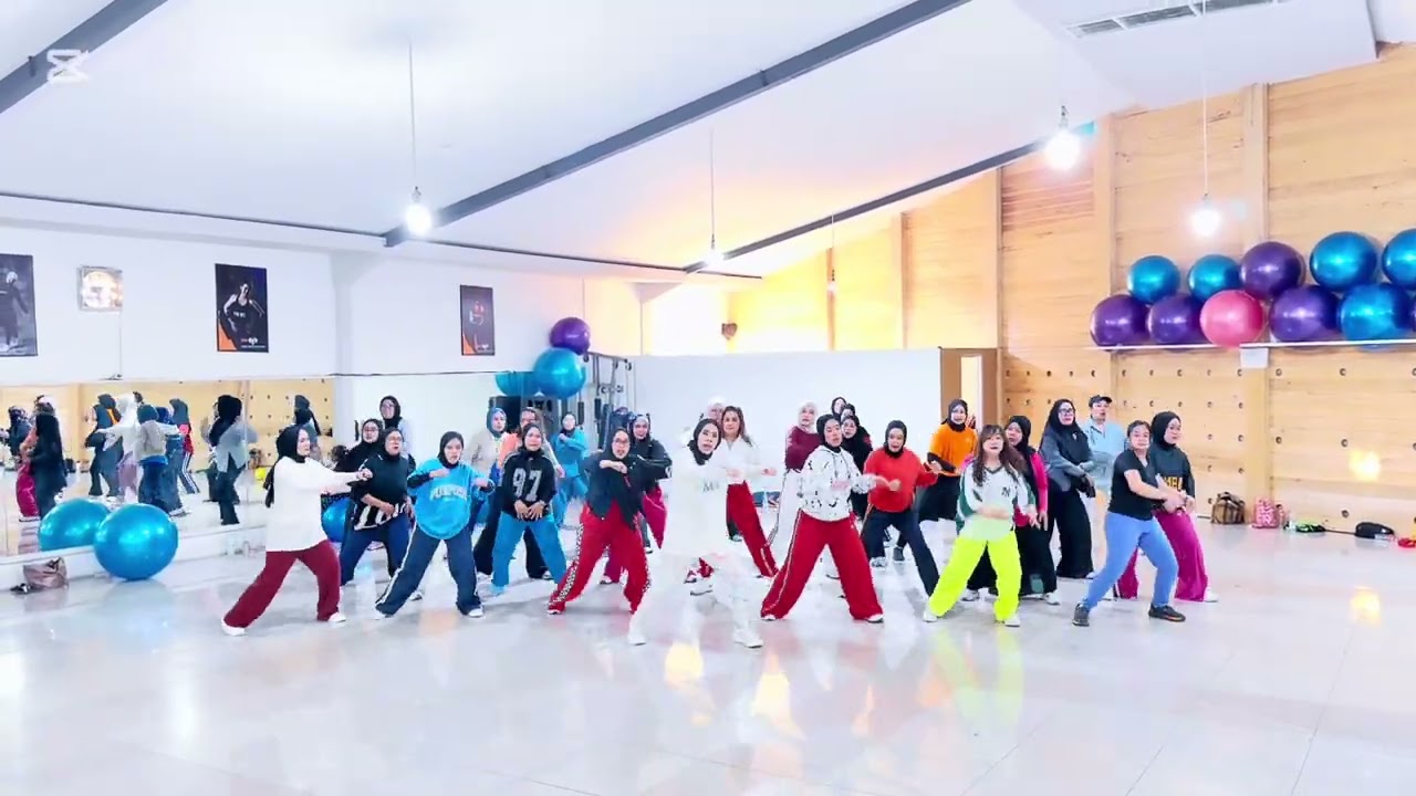 PUMP IT  | AFRO HOUSE REMIX | ZUMBA | Choreo ZIN NOVIMEGA 