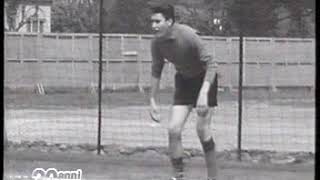 20 anni prima  Lezioni di Calcio Il Portiere  (1964)