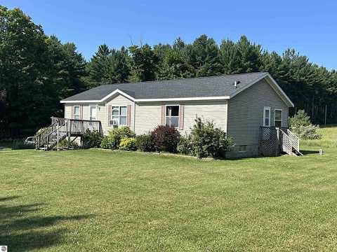 4720 Dickinson Road, Central Lake, MI home video tour