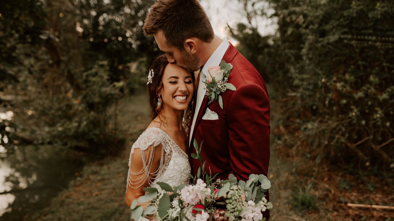 Zach Barefoot Wedding Blog | Sun Kissed Love: A San Diego Engagement